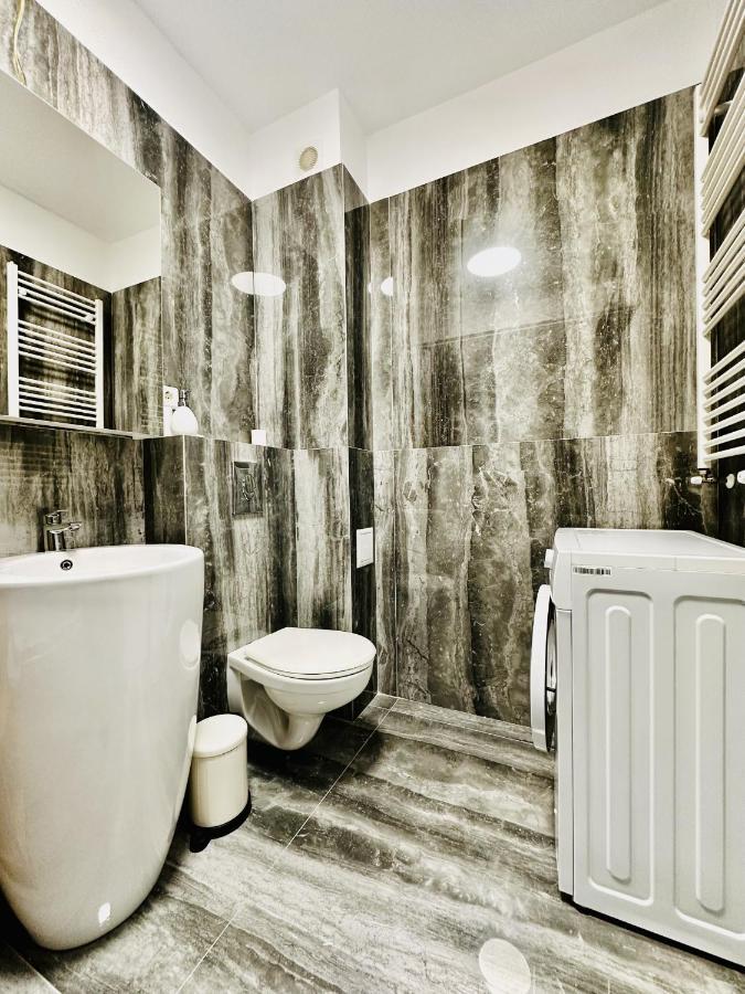 Апартаменти Rentforcomfort Sky Garden Studio Бухарест Екстер'єр фото